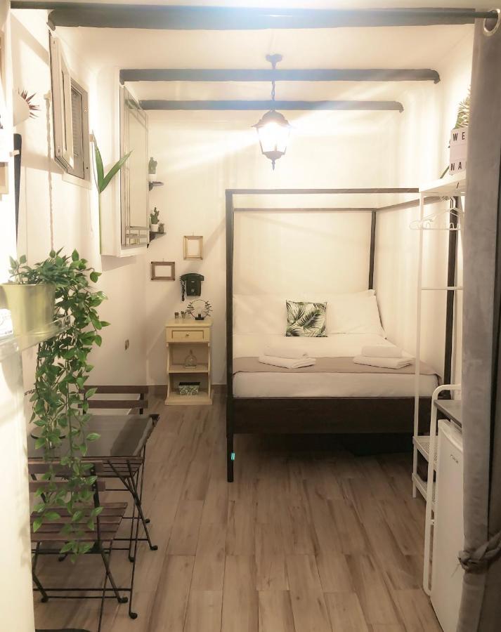 Jungle 13 - Room And Apartments 나폴리 외부 사진
