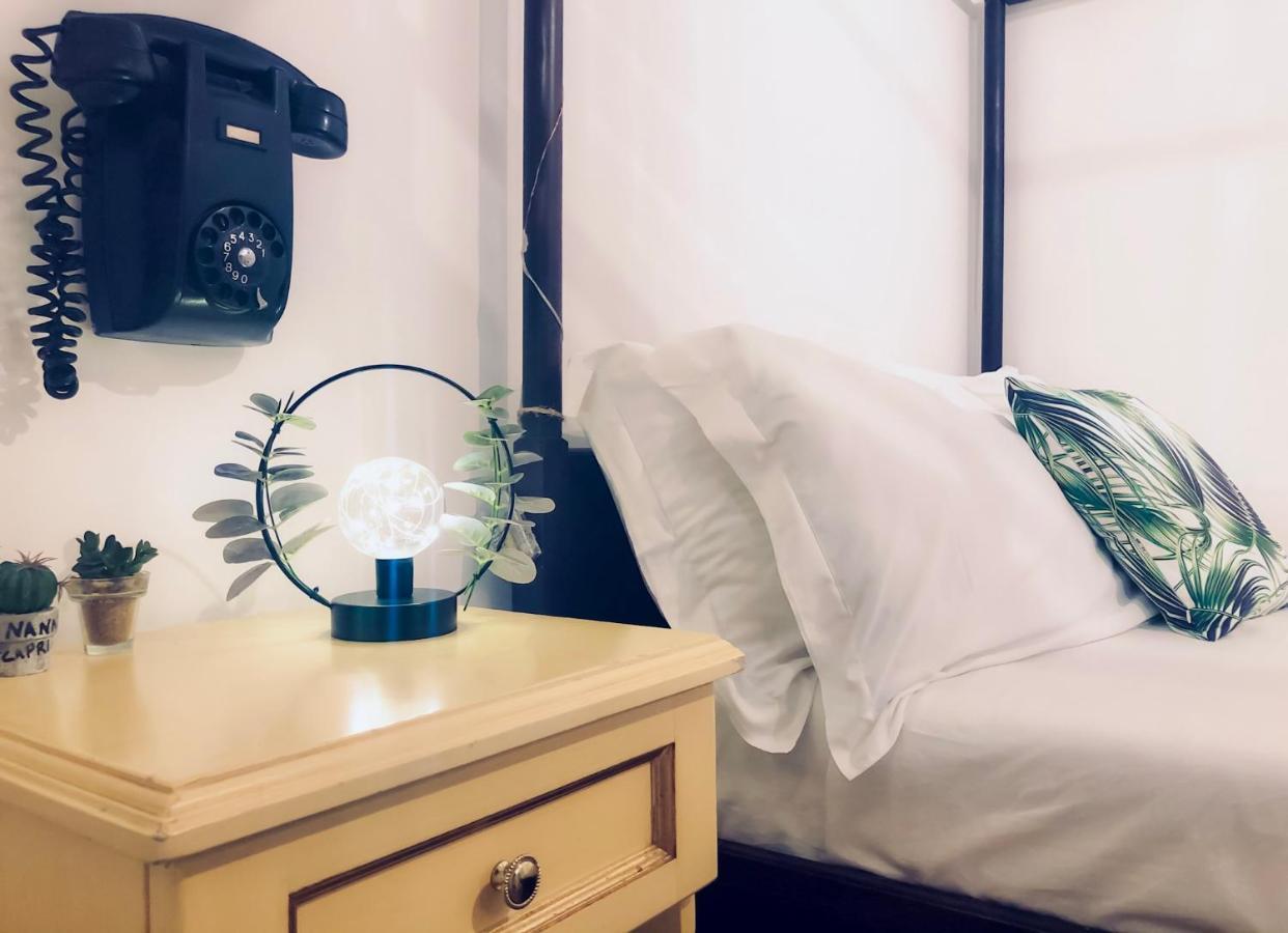 Jungle 13 - Room And Apartments 나폴리 외부 사진