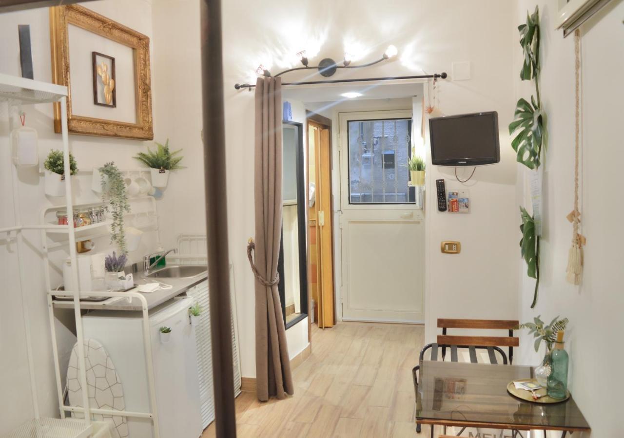 Jungle 13 - Room And Apartments 나폴리 외부 사진